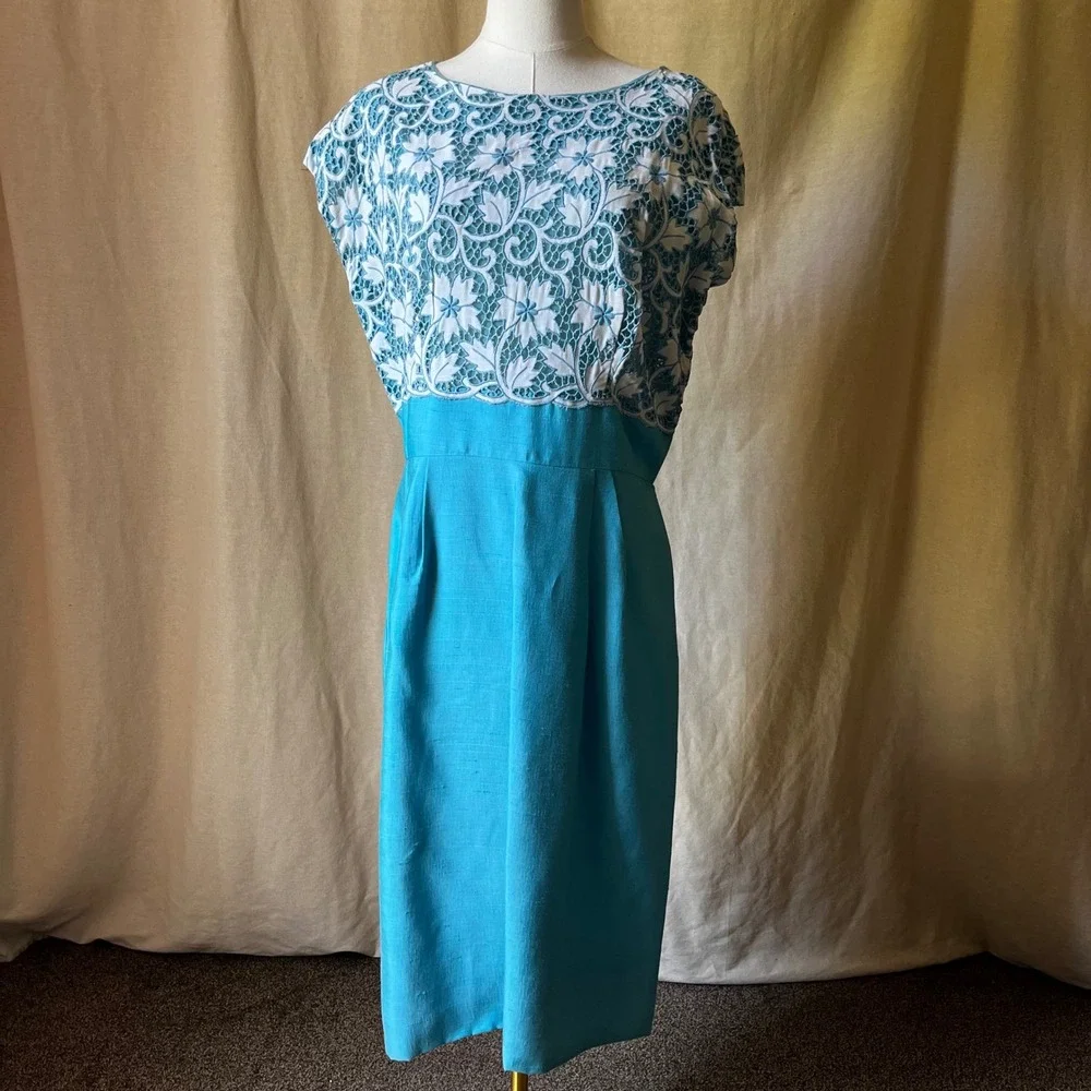 1960s Turquoise Blue‎ Lace Wiggle Dress Set Jackie O Style Matching Jacket L